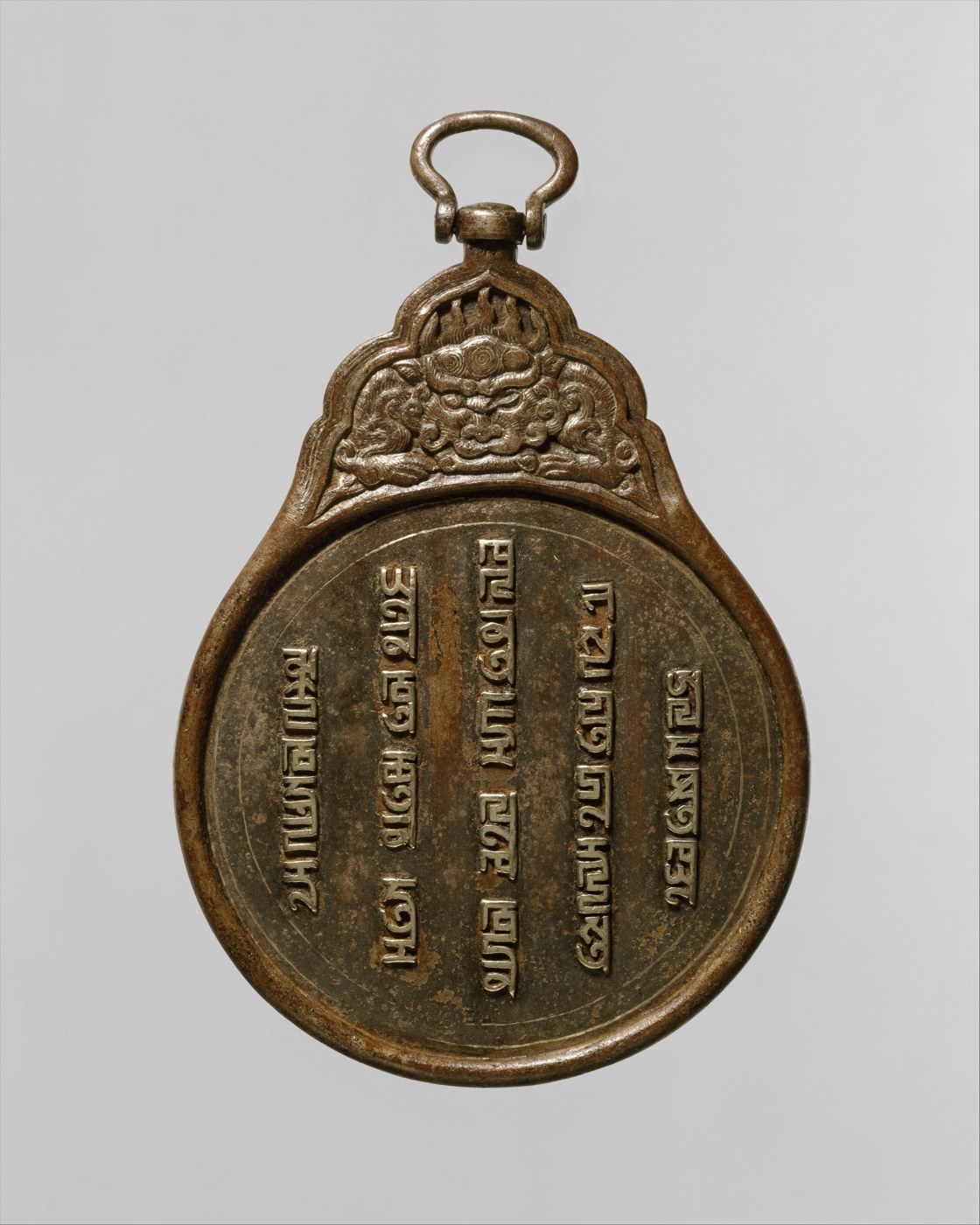 Iron safe-conduct pass with silver inlay and Phakpa inscription, China, late 13th century